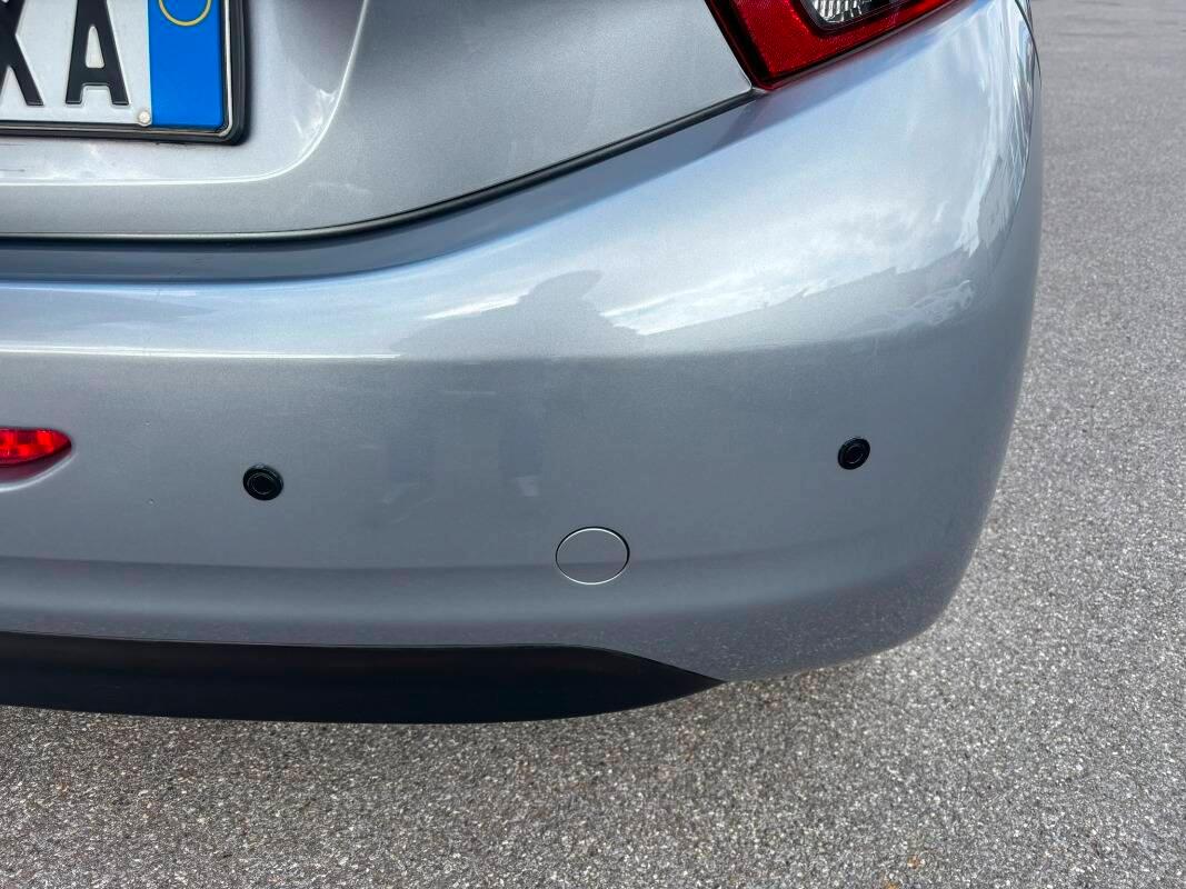 Peugeot 208 1.5 bluehdi Allure s&s 100cv 5p 5m