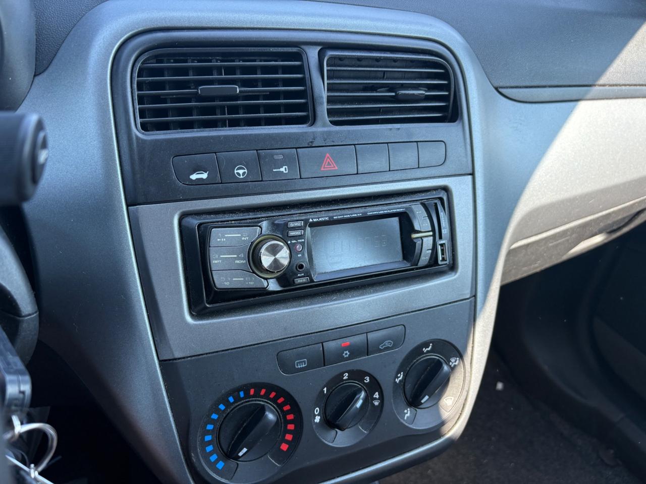 Fiat GRANDE PUNTO STREET 1.2 BENZ/GPL*XNEOPATENTATI