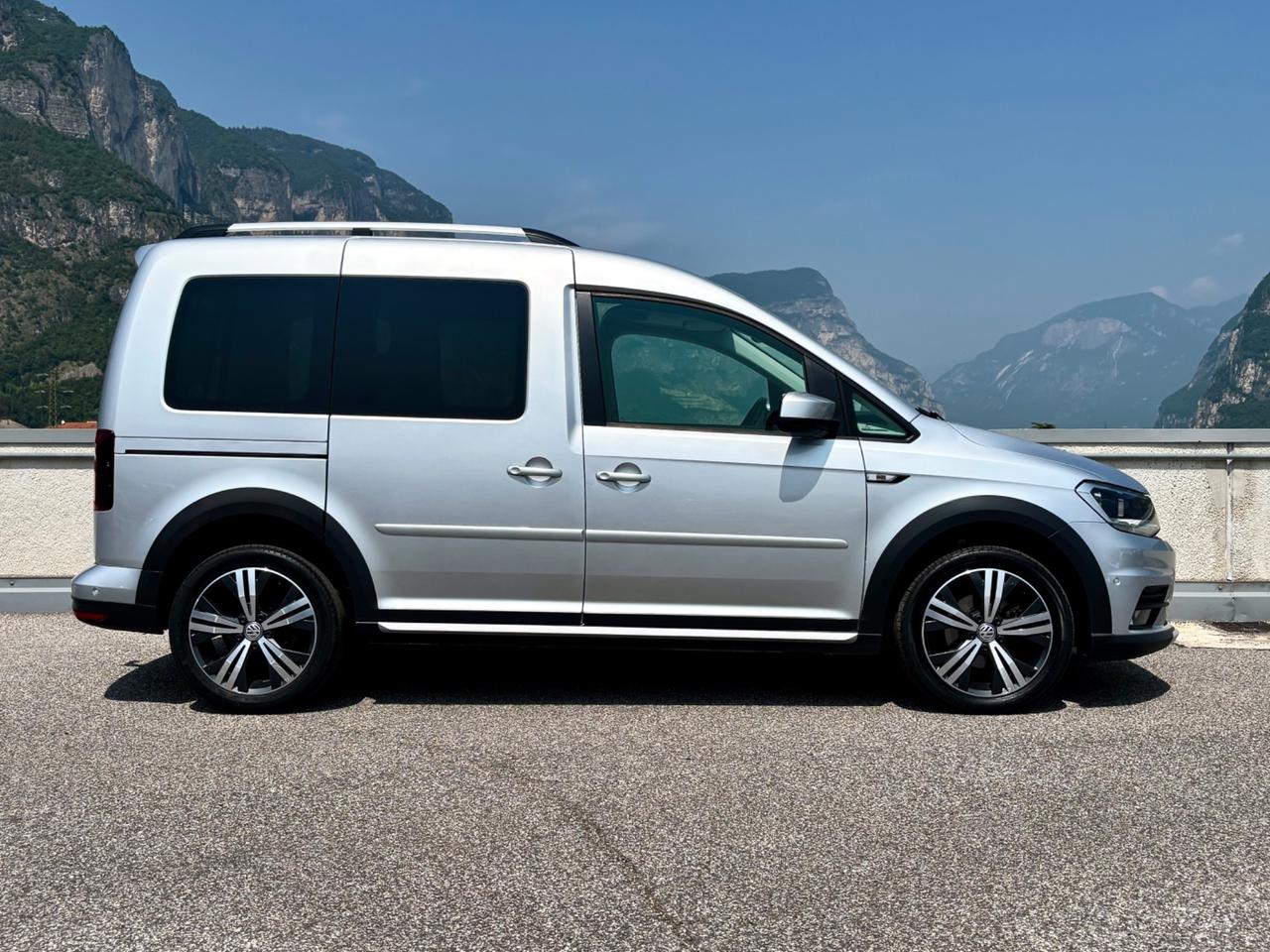 Volkswagen Caddy 2.0 TDI 102 CV Alltrack "NAVI ACC Gancio" IVA COMPRESA"