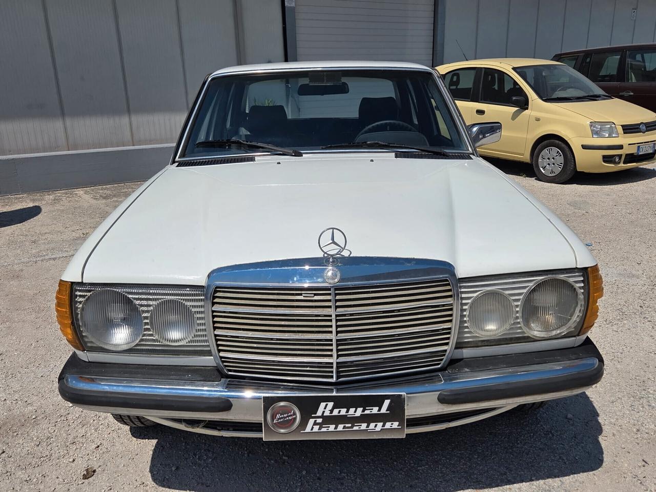 Mercedes-benz W123 240D -ASI-