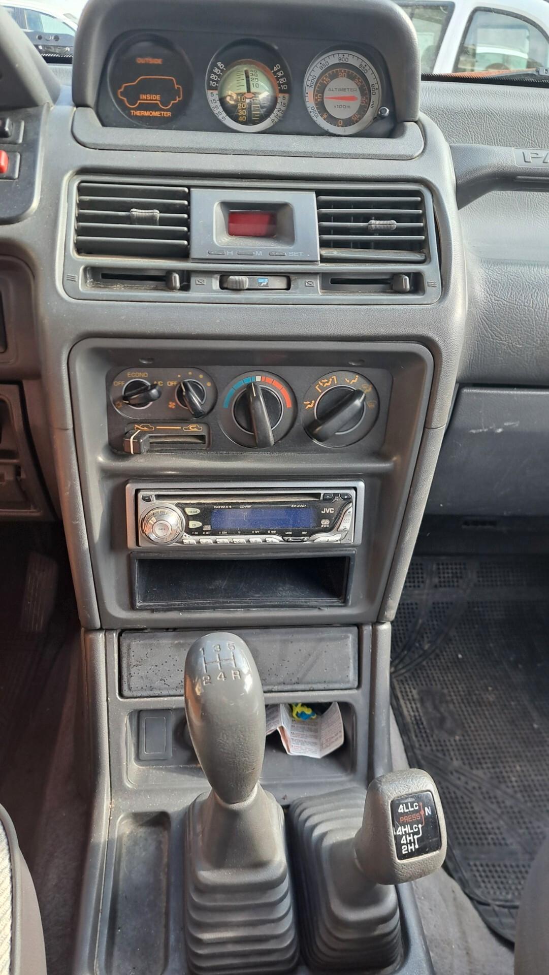 Mitsubishi Pajero 2500 autocarro motore nuovo