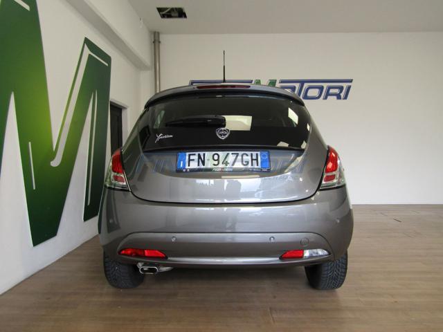 LANCIA Ypsilon 1.2 69 CV 5 porte NEOPATENTATI