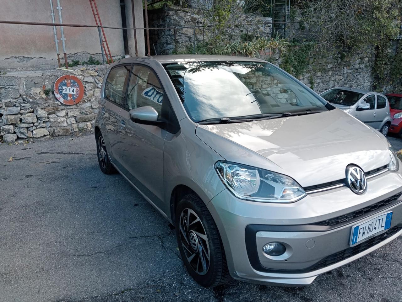 Volkswagen up! 1.0 75 CV 5p. move
