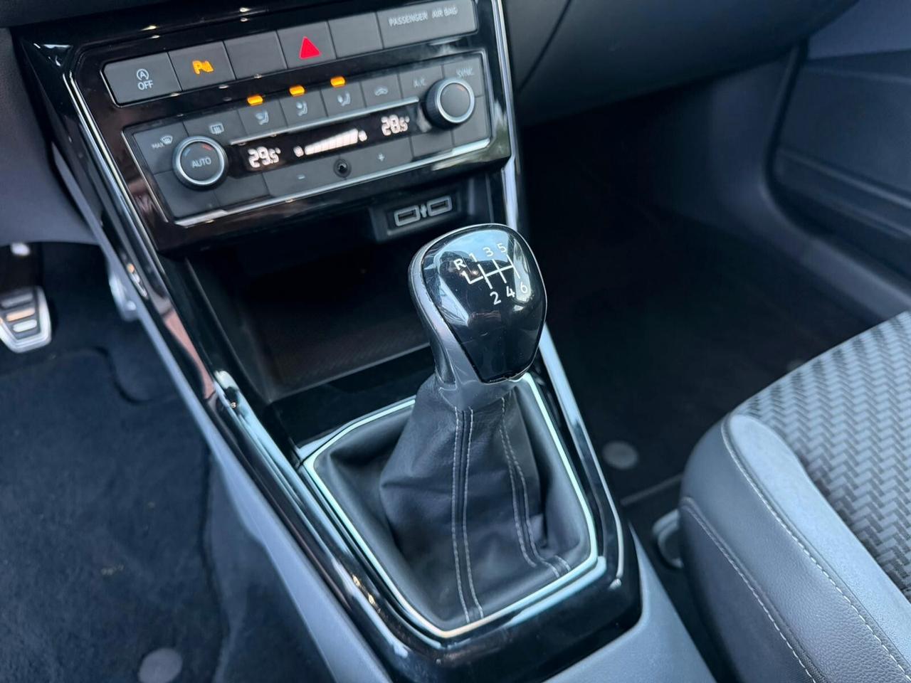 Volkswagen T-Cross 1.0 TSI 115 CV Advanced R-LINE