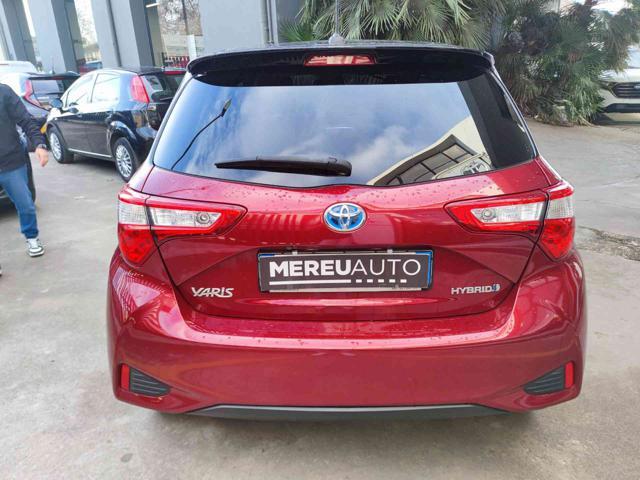 TOYOTA Yaris 1.5 Hybrid 5 porte Trend "Red Edition"