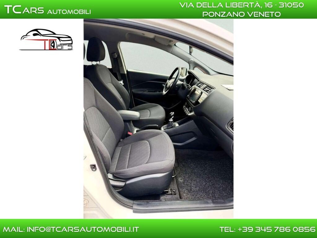 KIA RIO 1.4 CRDI EURO 6 - NEOPATENTATI - 5 PORTE