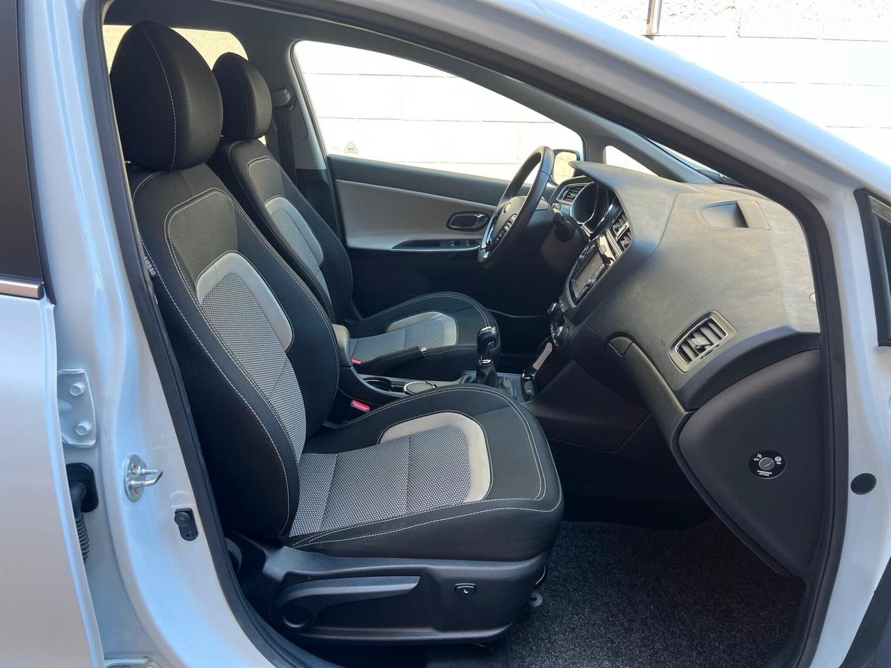 Kia Ceed cee'd SW 1.6 crdi 110cv Cool NAVI/CAMERA/17; PERFETTA