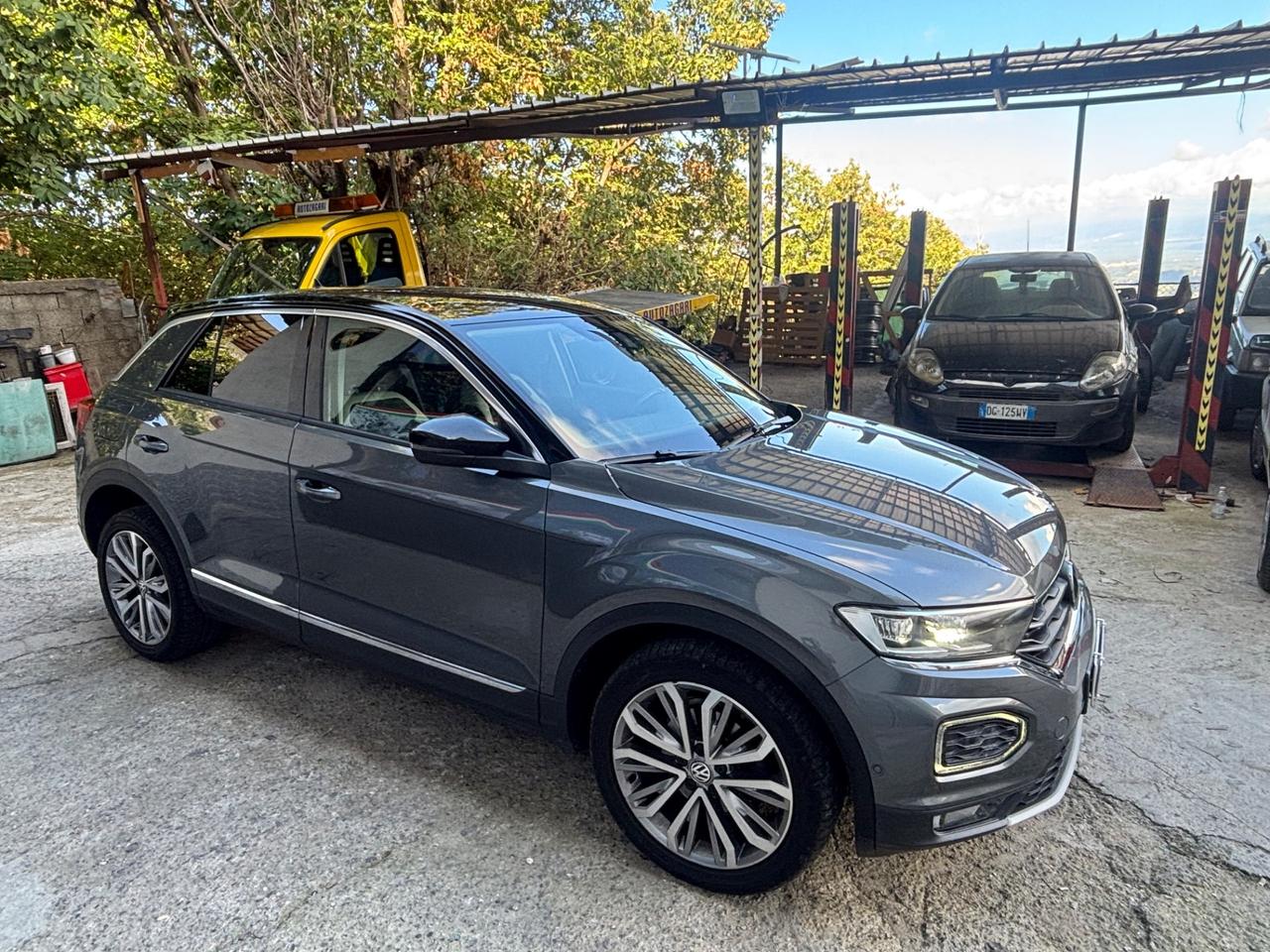 Volkswagen T-Roc 1.6 TDI SCR Advanced virtual