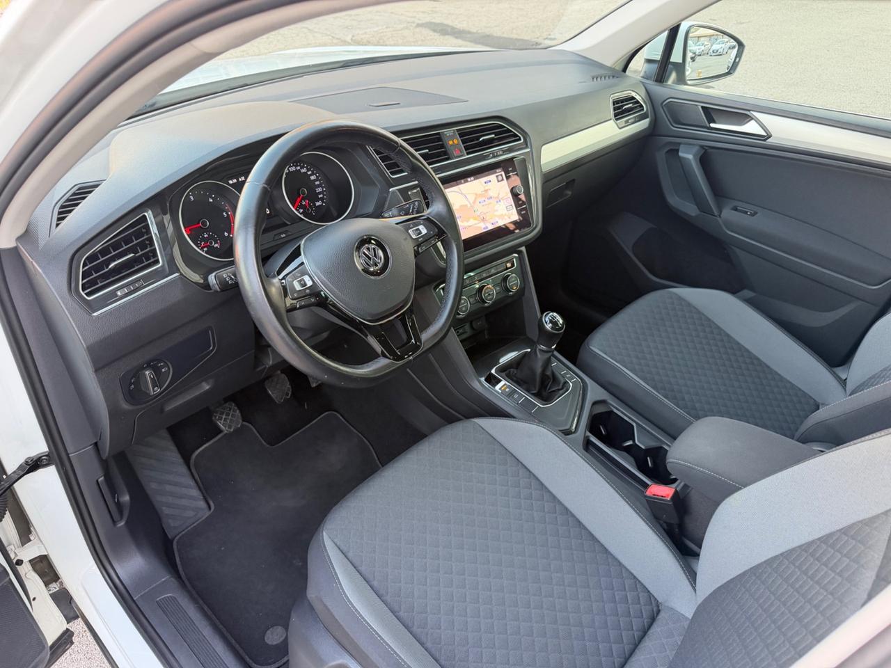 Volkswagen Tiguan 1.6 TDI 115 cv 2019 navigatore