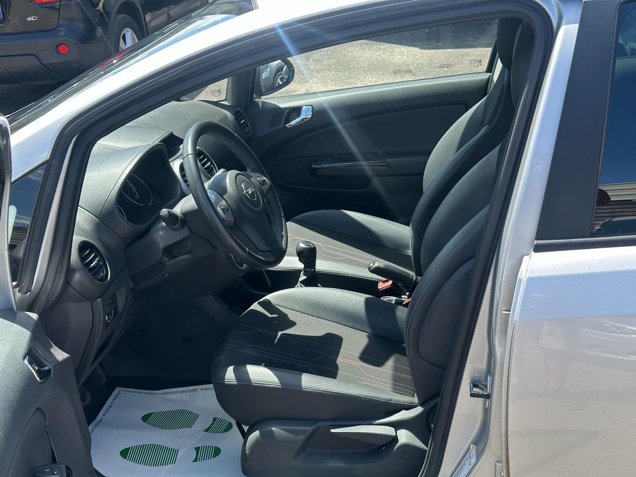 Opel Corsa 1.2 5 porte Sport