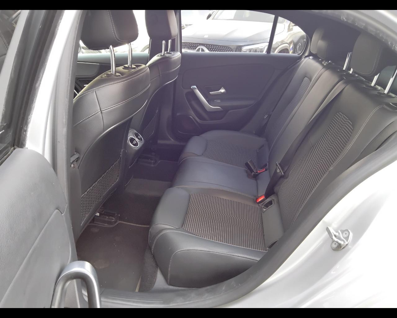 Mercedes-Benz Classe A - W177 2018 - A 180 d Sport auto