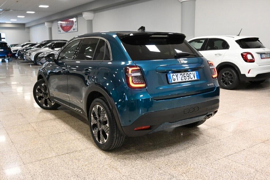 FIAT 600 HYBRID 136CV AUTOMATICA LA PRIMA – 23.000 KM – FULL OPTIONAL