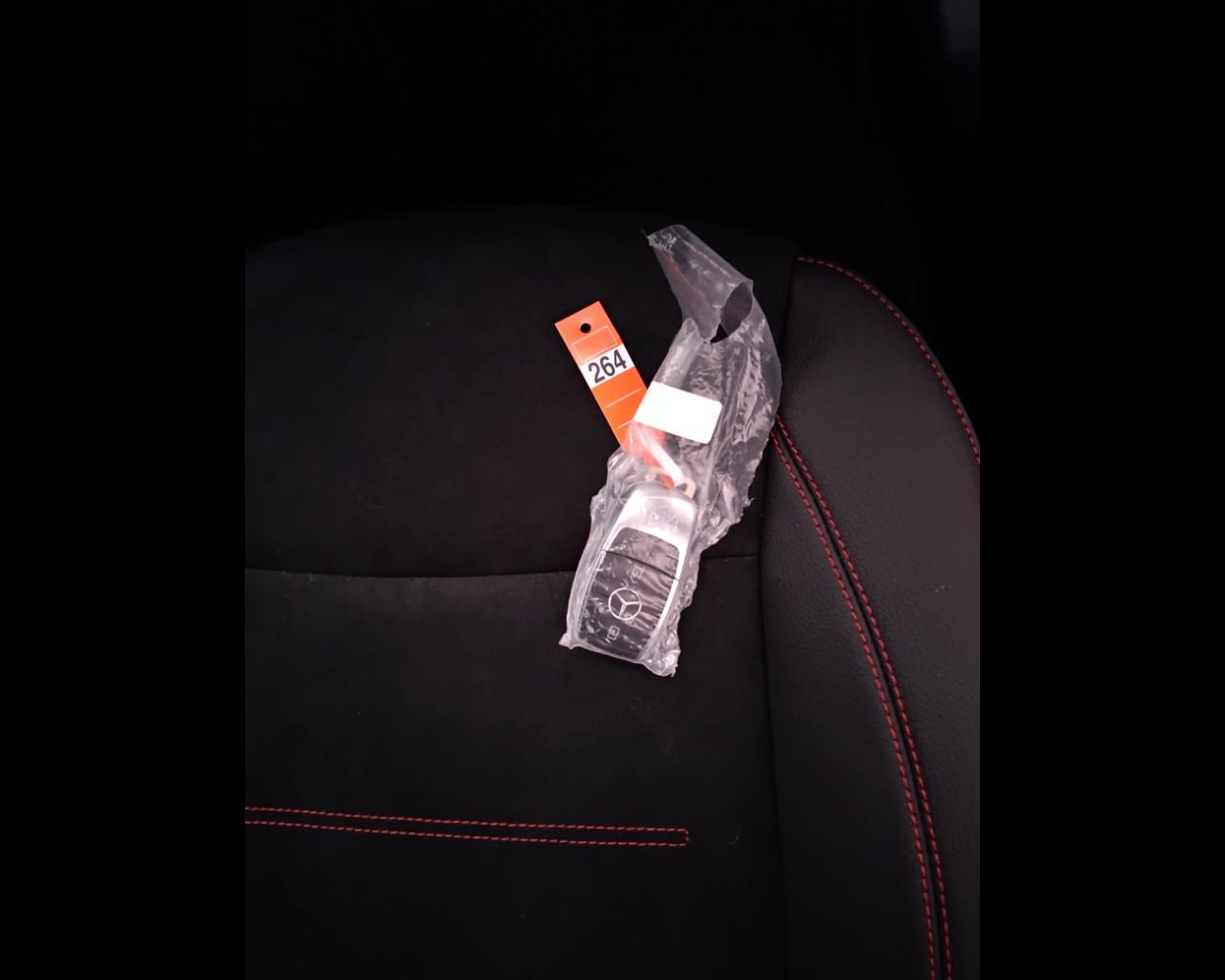 Mercedes-Benz Classe A - W177 2023 - A 180 d AMG Line Advanced Plus auto