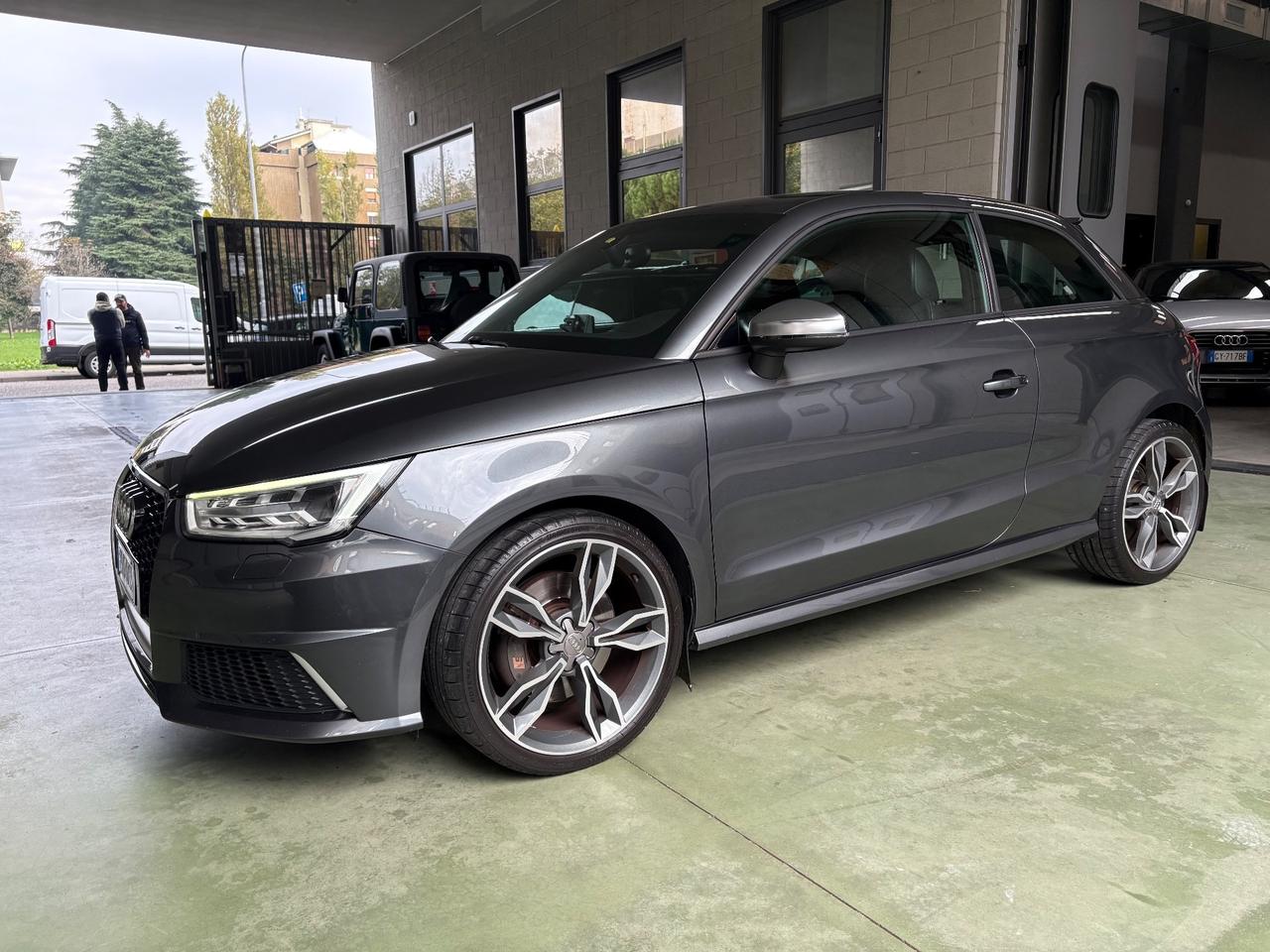 Audi A1 S1 2.0 TFSI quattro manuale