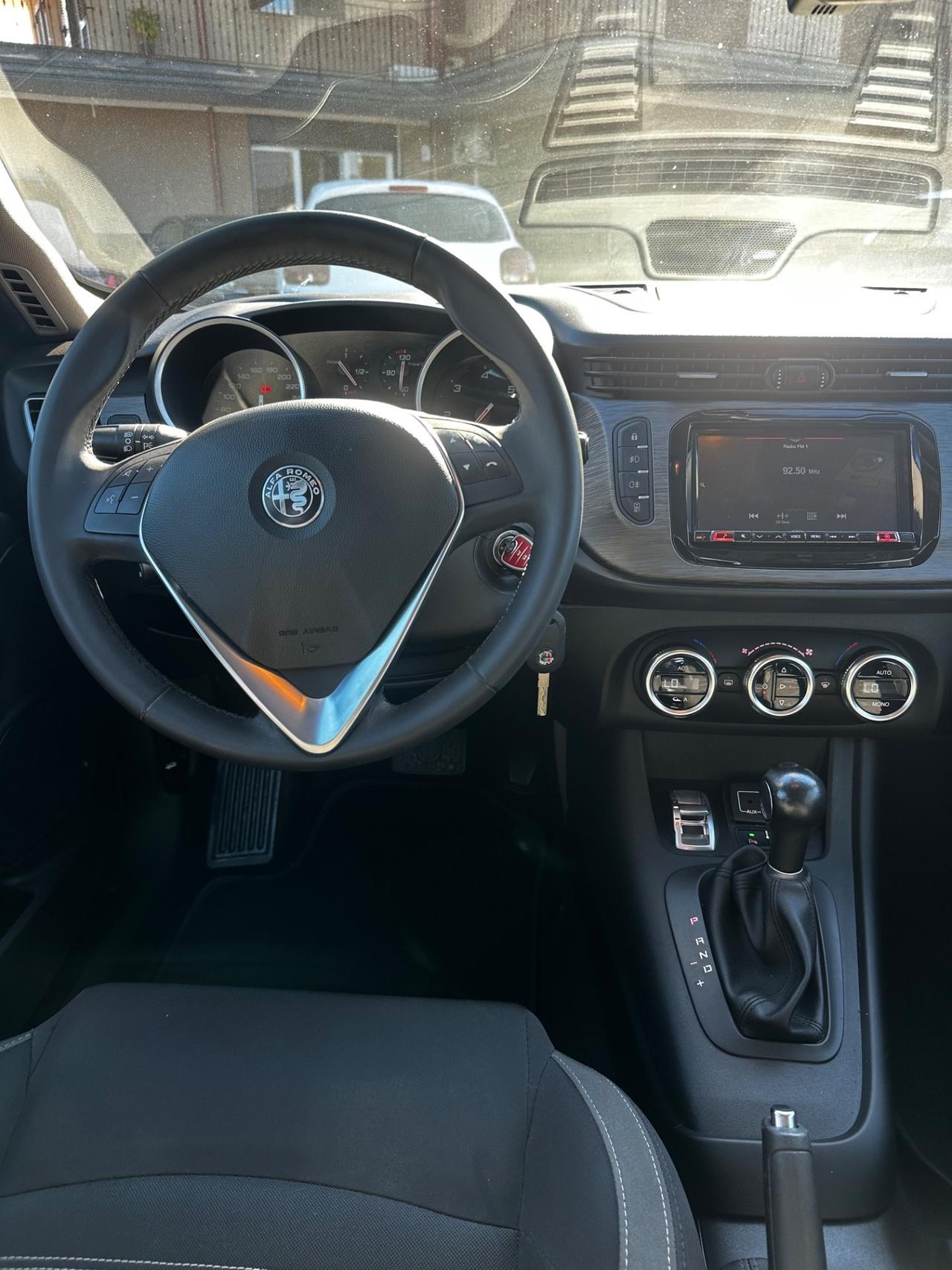 Alfa Romeo Giulietta 1.6 JTDm 120 CV Super Launch Edition