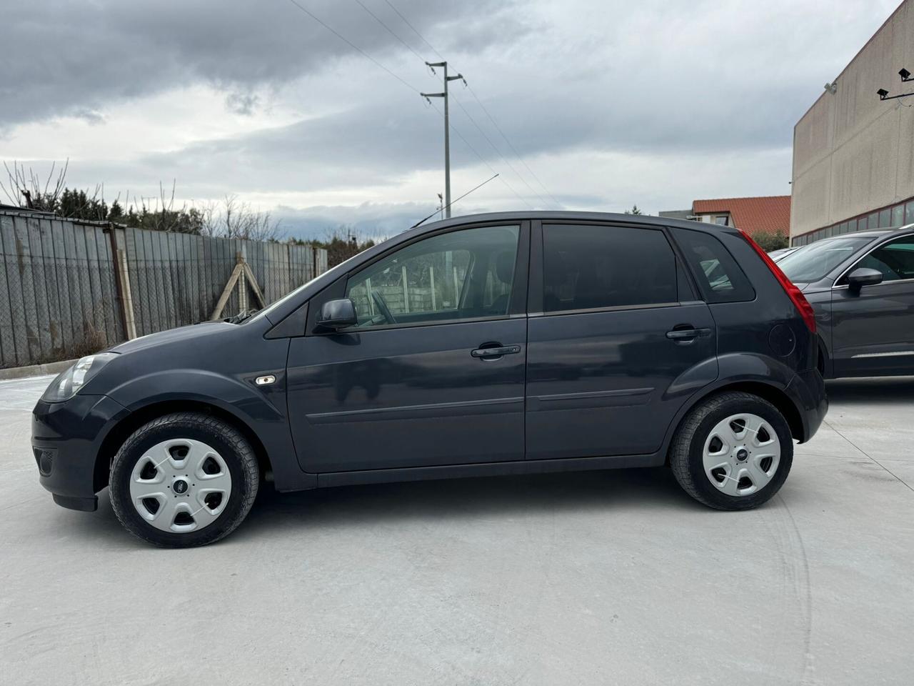 Ford fiesta 1.4 tdci 5porte 68cv titanium 2007