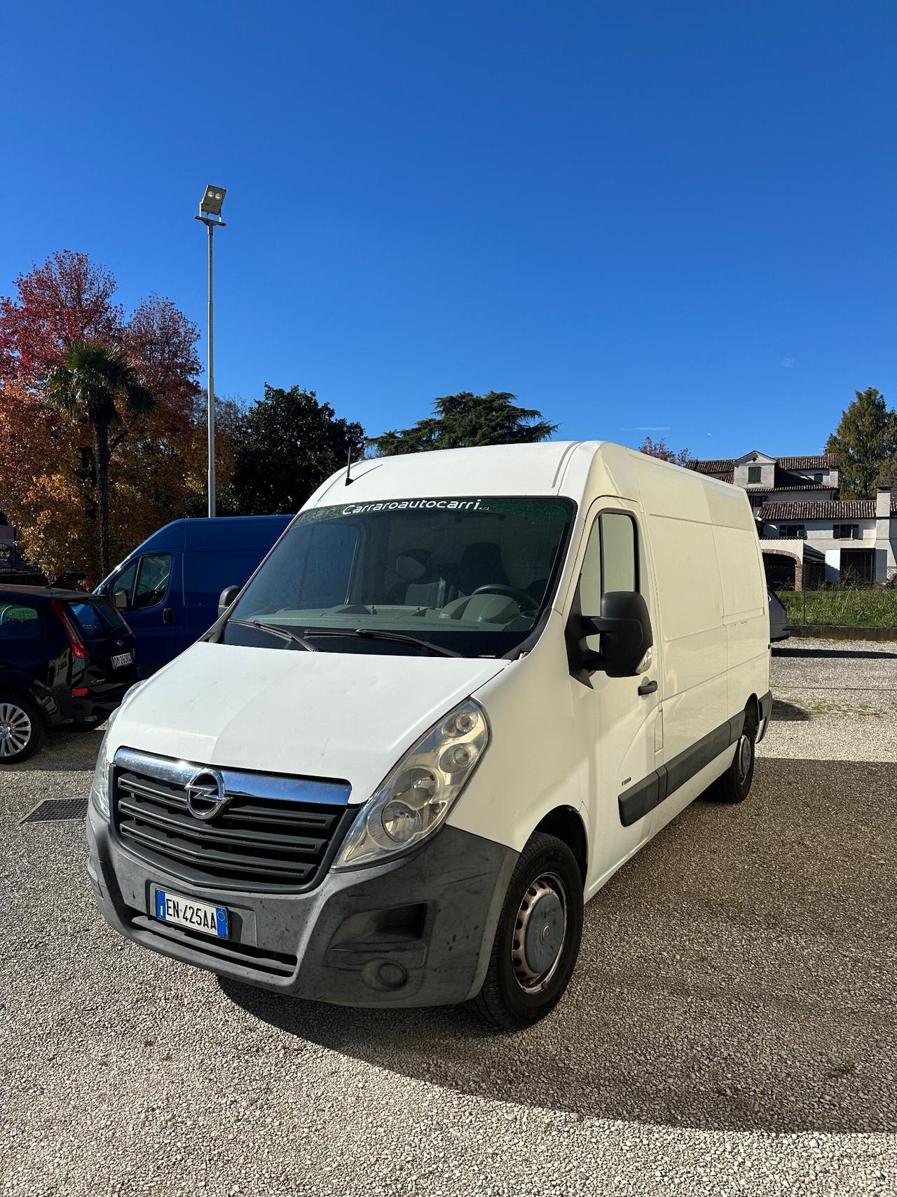 Opel Movano