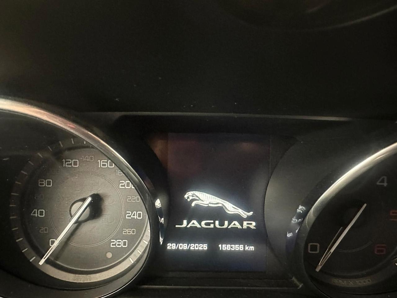 Jaguar XE 2.0 D Turbo 180CV aut. R-Sport