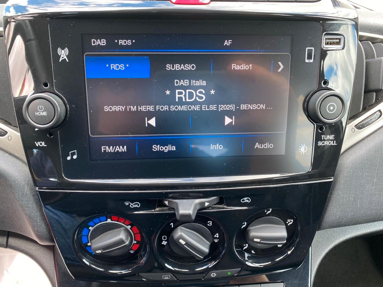 Lancia Ypsilon 1.0 FireFly 5 porte S&S Hybrid Gold