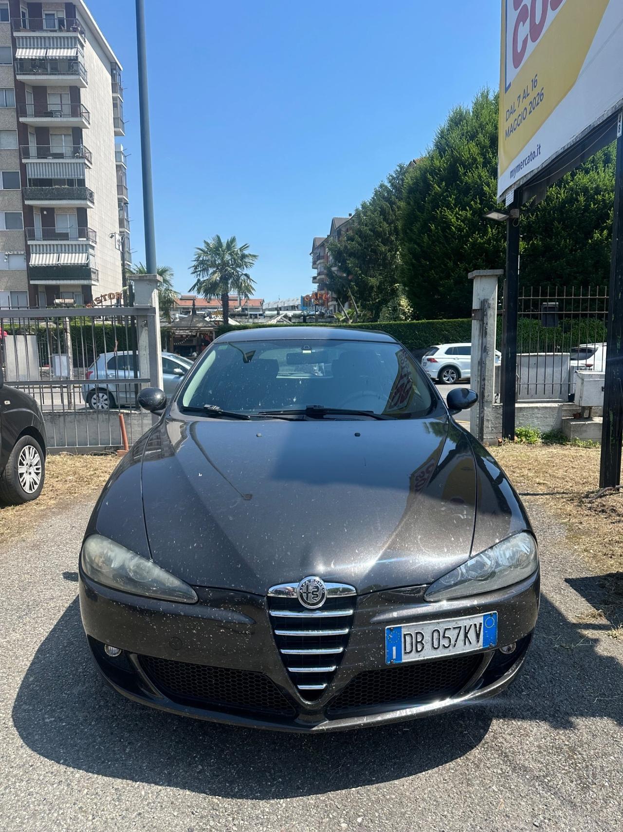 Alfa Romeo 147 1.9 JTD (120) 5 porte Black Line