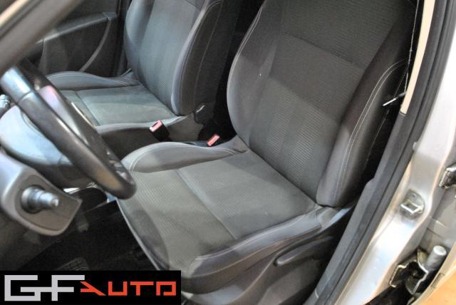 Renault Clio Clio III 2009 5p 1.2 16v Dynamique Gpl