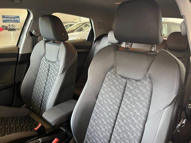 AUDI A1 SPB 30 TFSI Stronic S line edition "17 Sline/F.Led
