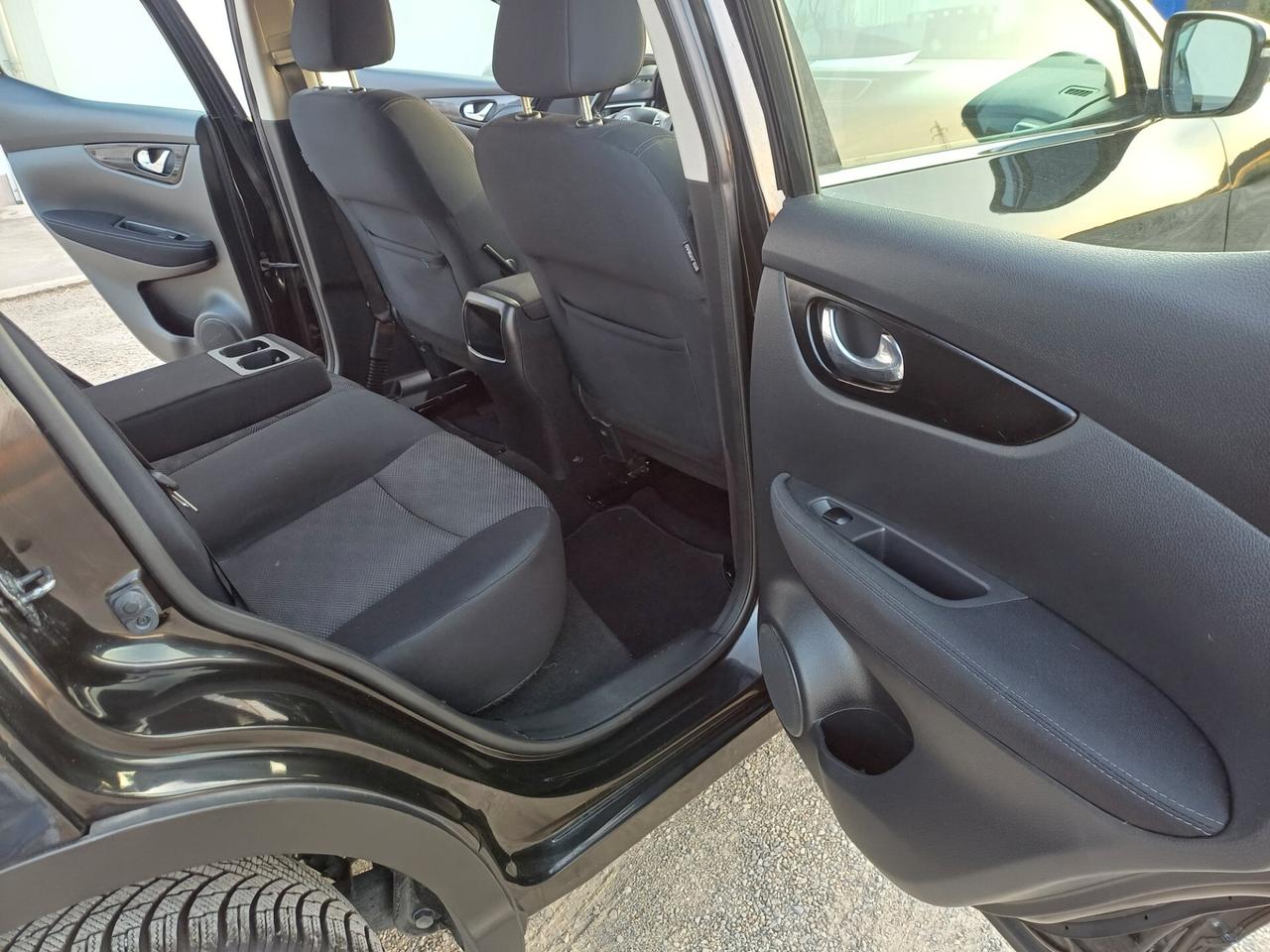 Nissan Qashqai 1.5 dCi Visia