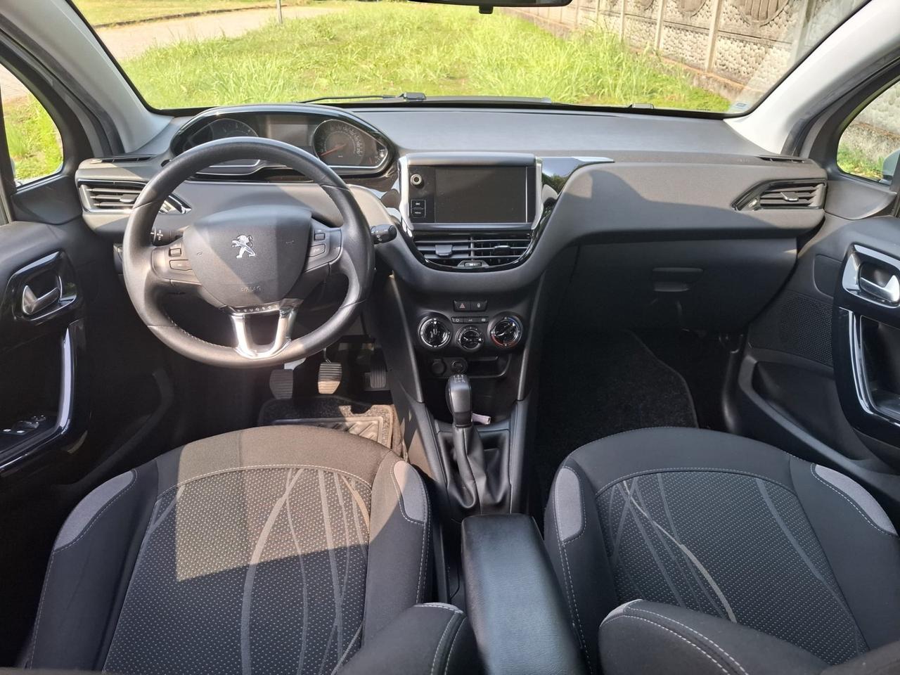 Peugeot 208 1.4 HDi 68 CV 5 porte Allure