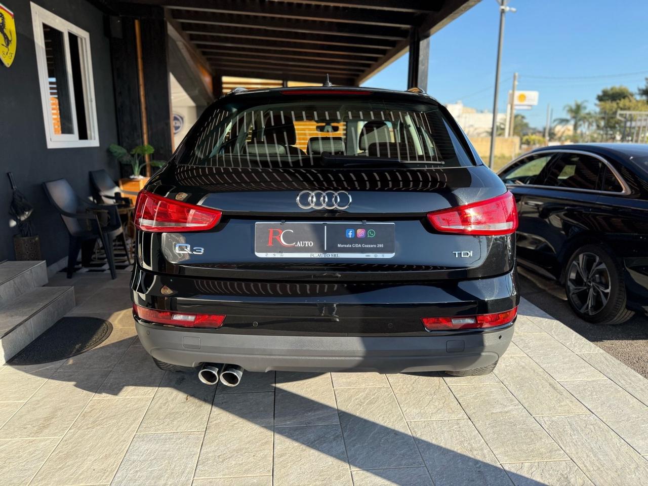 Audi Q3 2.0 TDI 120 CV Business
