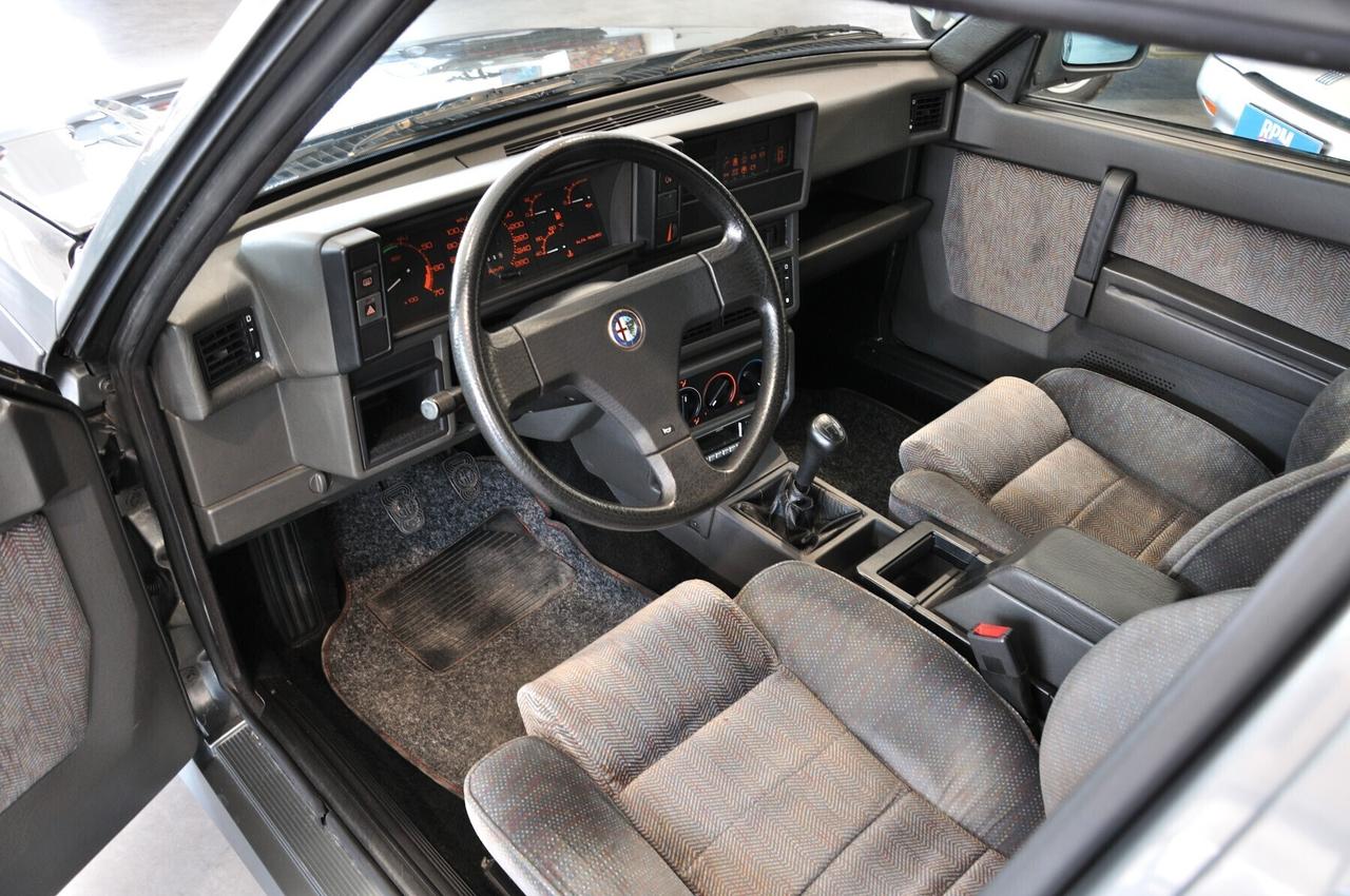 Alfa Romeo 75 2.0i Twin Spark CRS RIAR targa MI