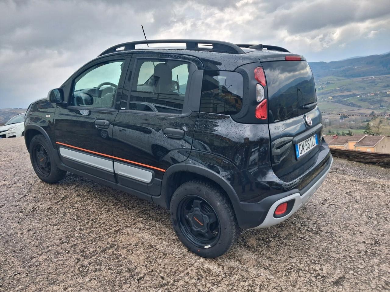 Fiat Panda 1.0 FireFly S&S Hybrid Garmin