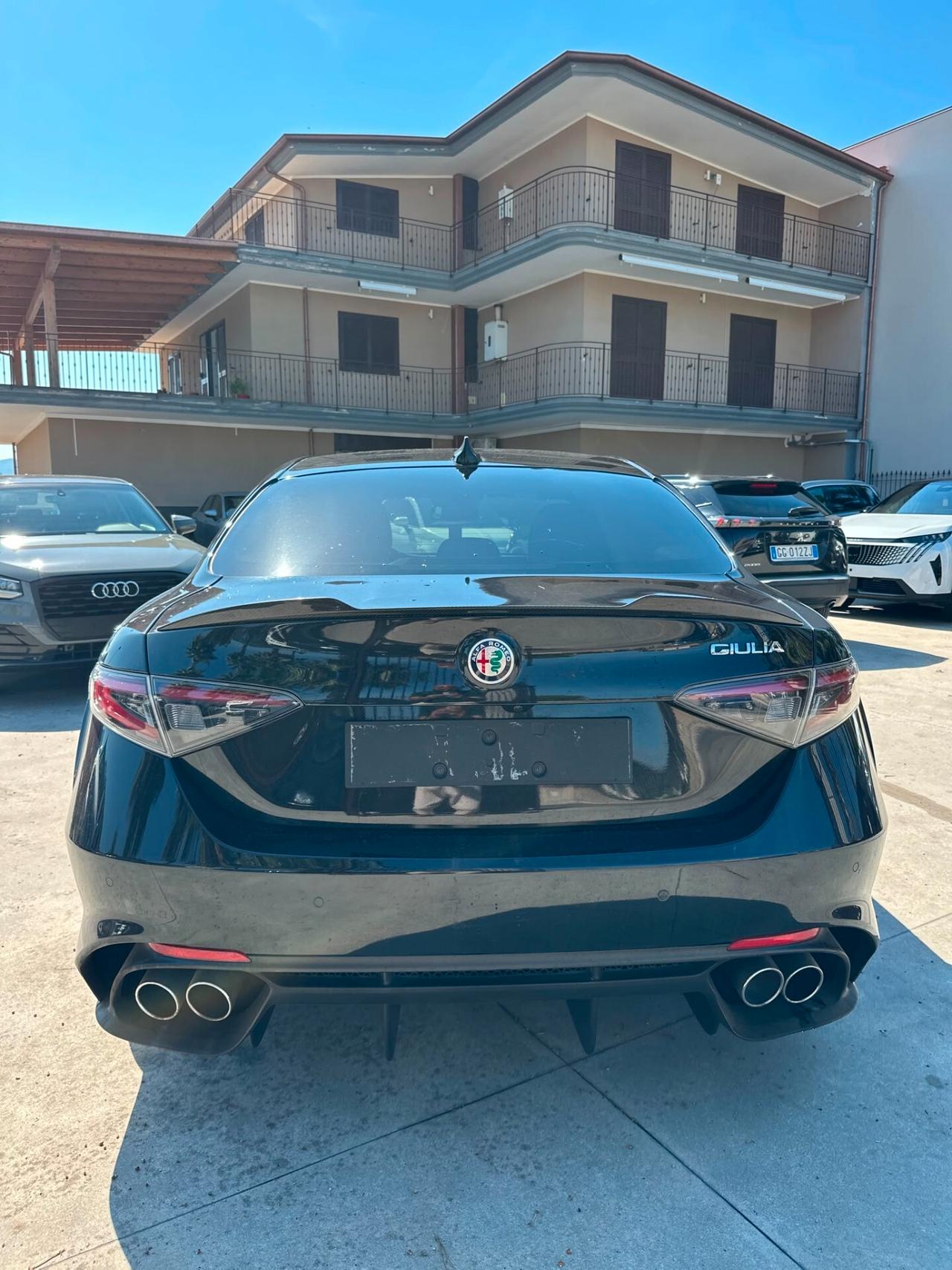 Alfa Romeo Giulia 2.9 V6 Bi-Turbo AT8 Quadrifoglio Super Sport