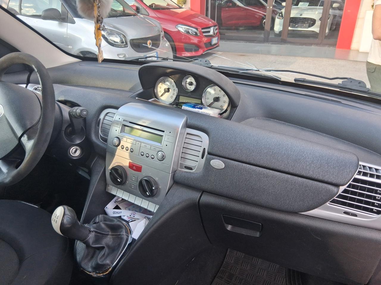 Lancia Ypsilon 1.3 MJT 75 CV Diva