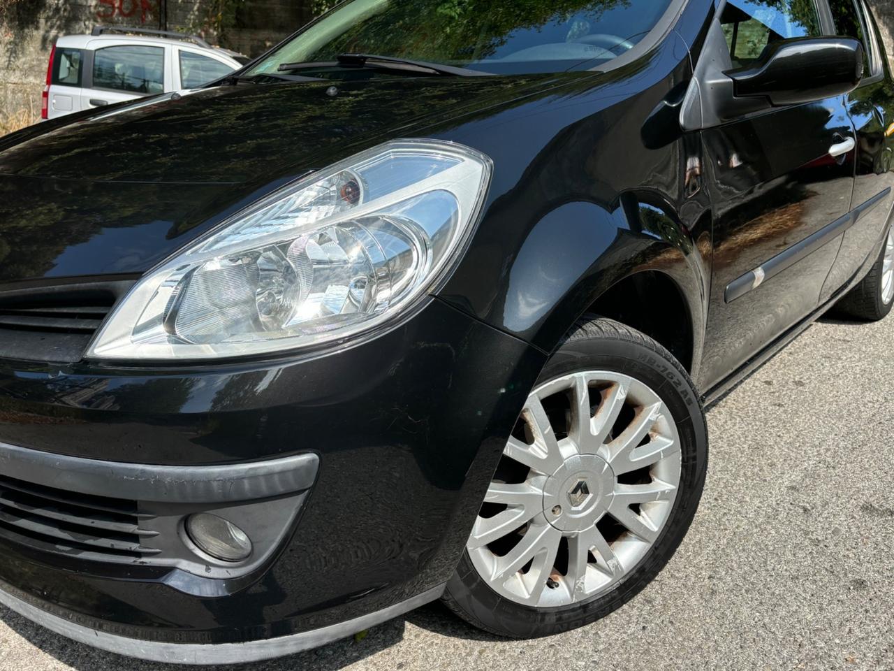 Renault Clio 1.2 16V 5 porte Le Iene