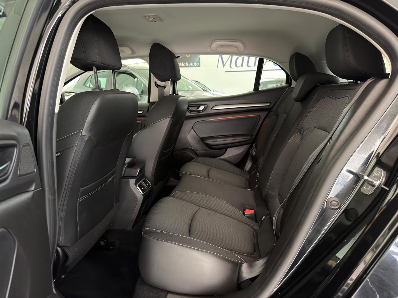 Renault Megane Mégane TCe 140 CV Duel