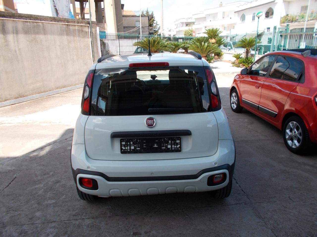 FIAT PANDA 1.2 WAZE CROSS