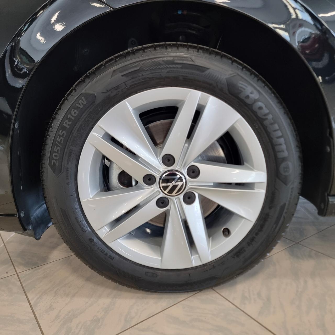 VOLKSWAGEN GOLF 8 LIFE 2.0 TDI 115cv Euro 6E