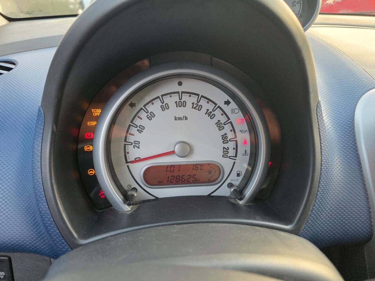 Opel Agila 1.0 benzina neopatentati