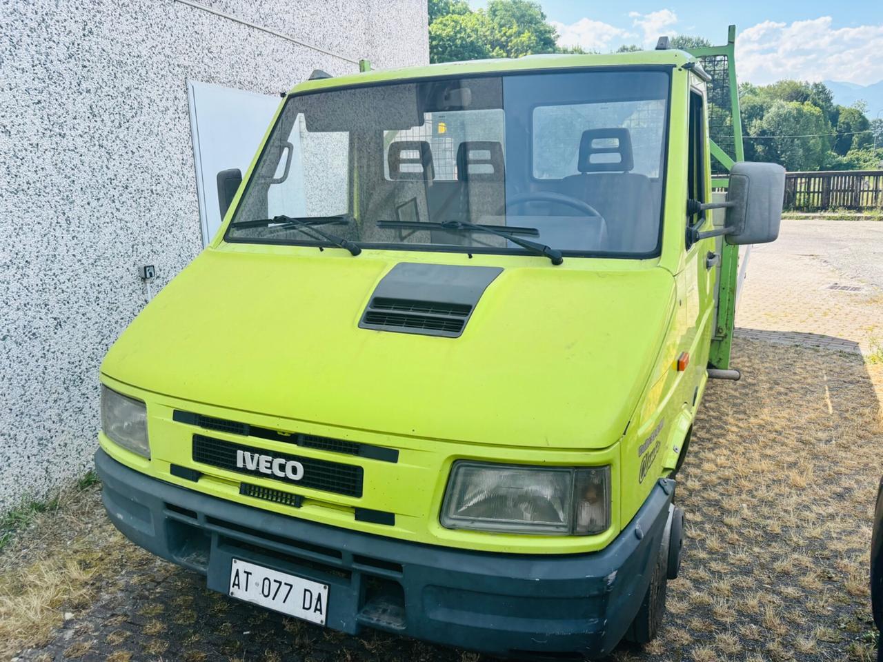 Iveco Daily 35.8 2.5 D PL-DC Cab. p3.ti Basic