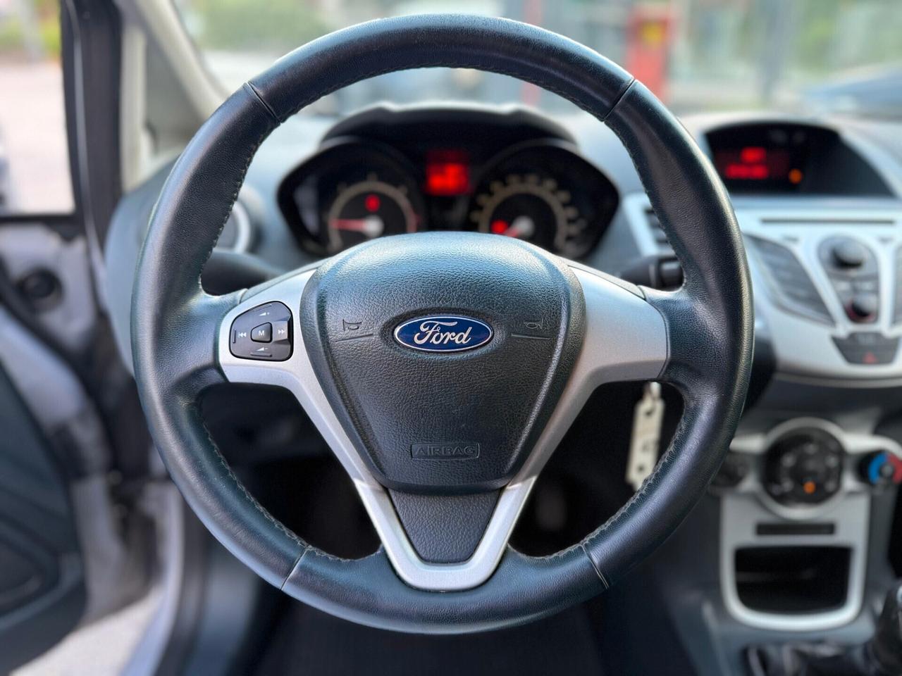 Ford Fiesta Ikon 1.4 TDCi 70CV 5 porte