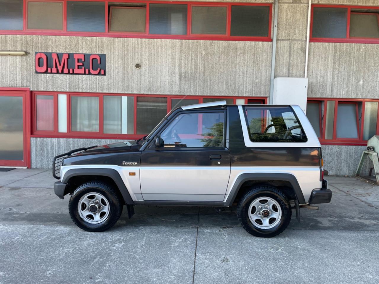 Daihatsu Feroza 1.6 Resin-top DX