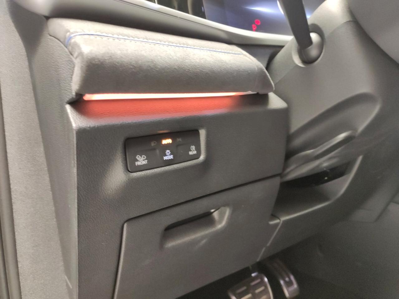Volkswagen Tayron 1.5 eTSI ACT DSG R-Line Plus