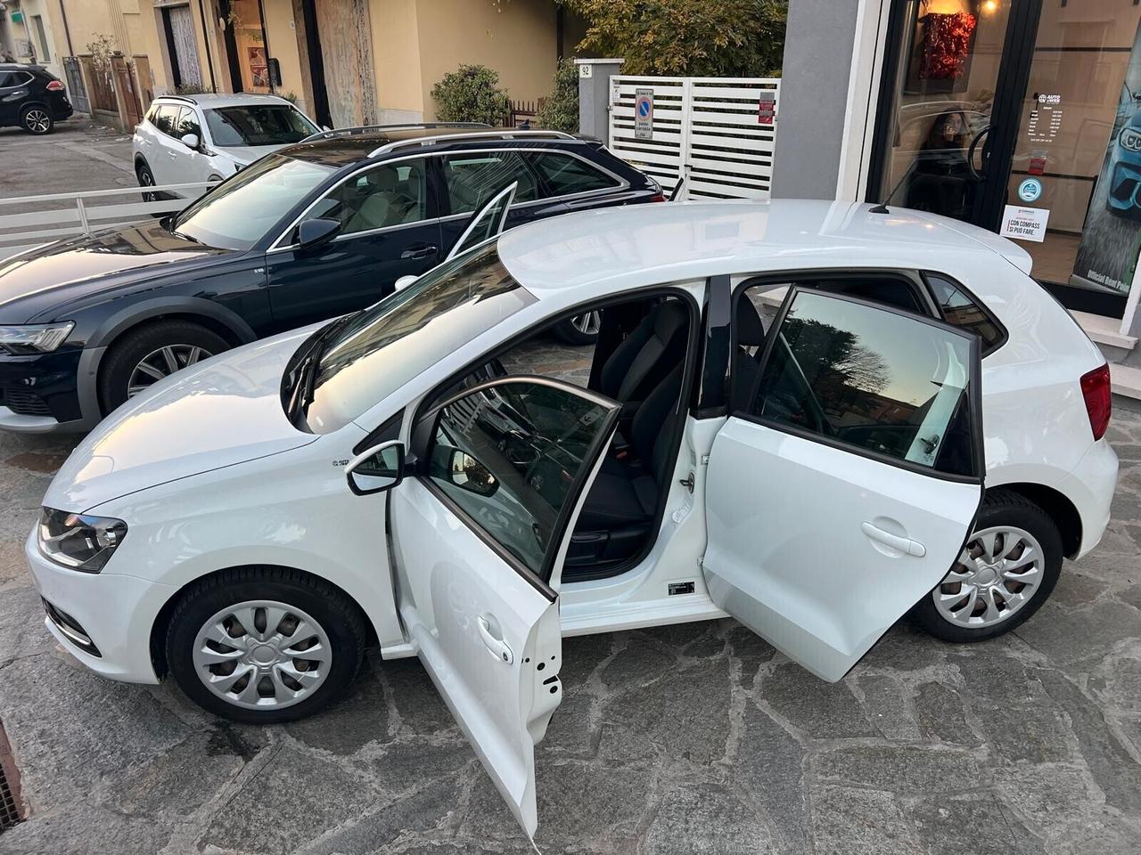 VW POLO 1.4 TDI 90cv DSG 5p BlueMotion TECH NEOPAT