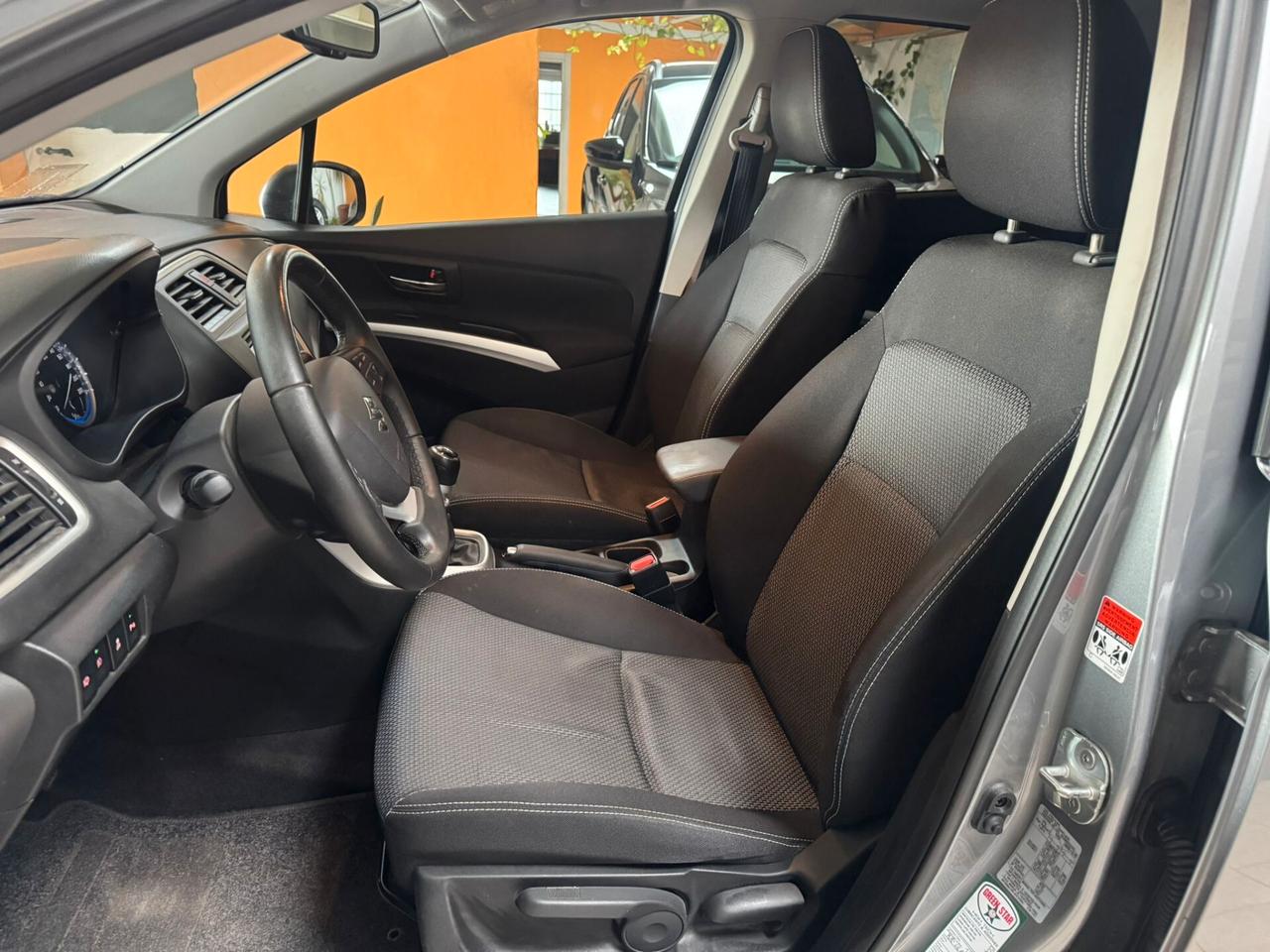 Suzuki S-Cross 1.6 DDiS STAR VIEW (88 KW)