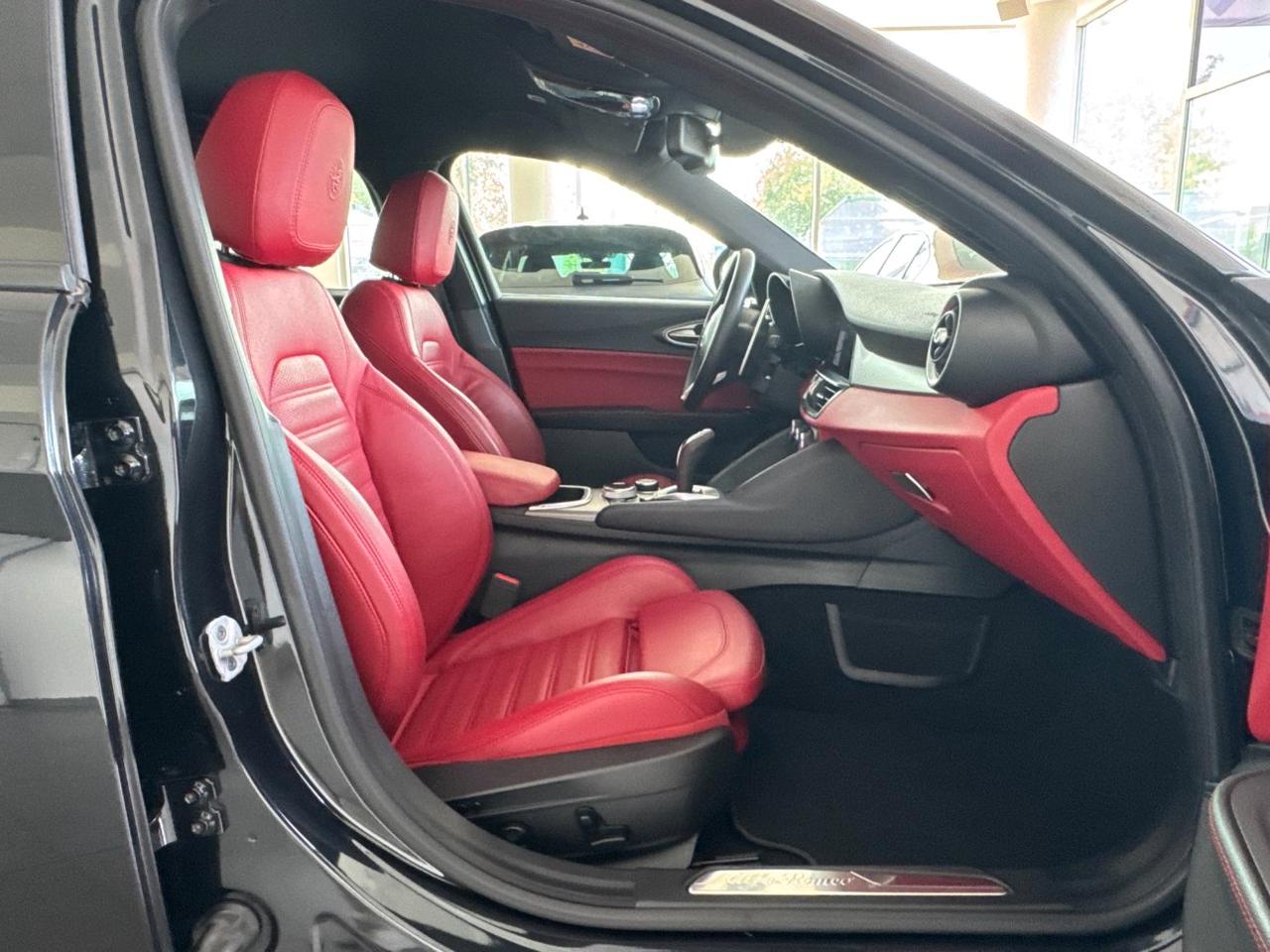 Alfa Romeo Giulia 2.0 t Veloce 280cv RWD AT8