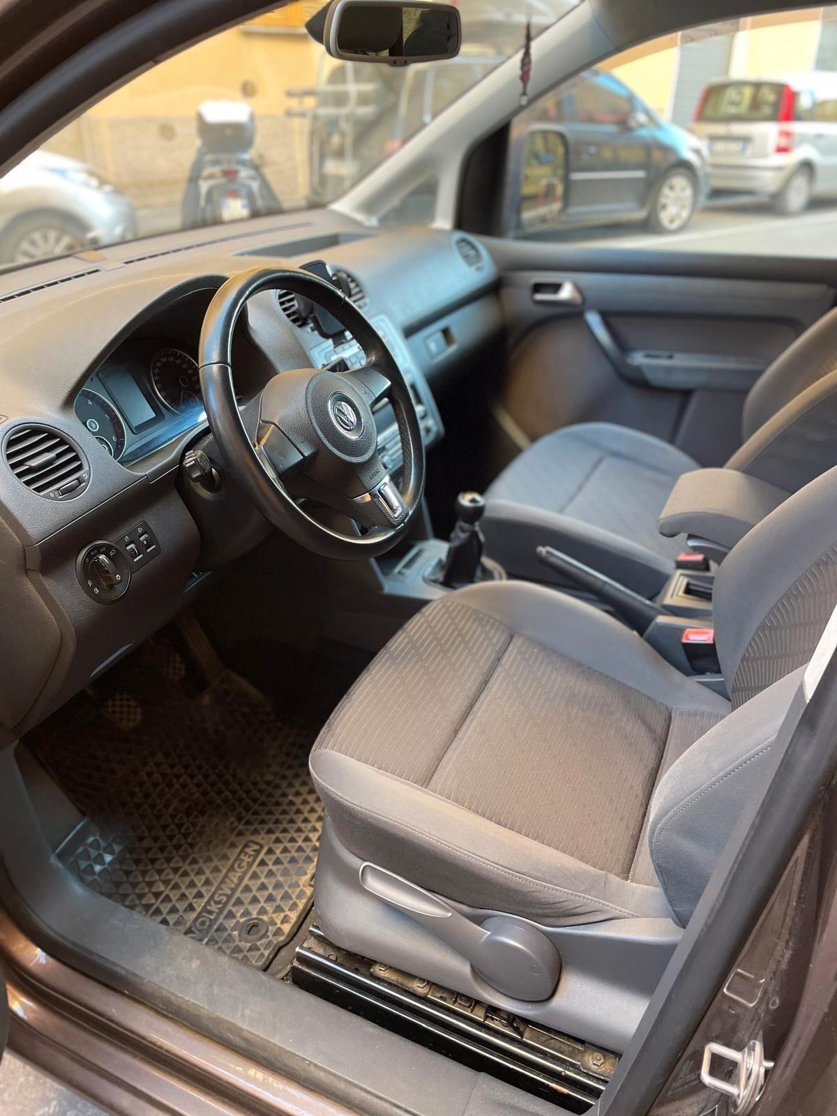 Volkswagen Caddy 1.6 TDI 102 CV DSG 5p. Comfortline 7 POSTI