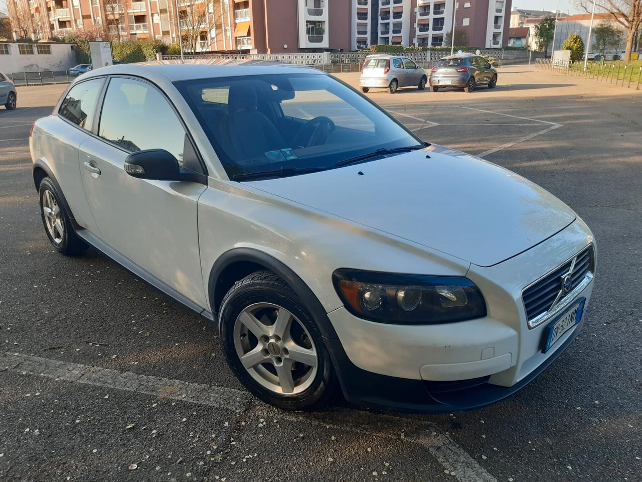 Volvo C30 1.6 Momentum