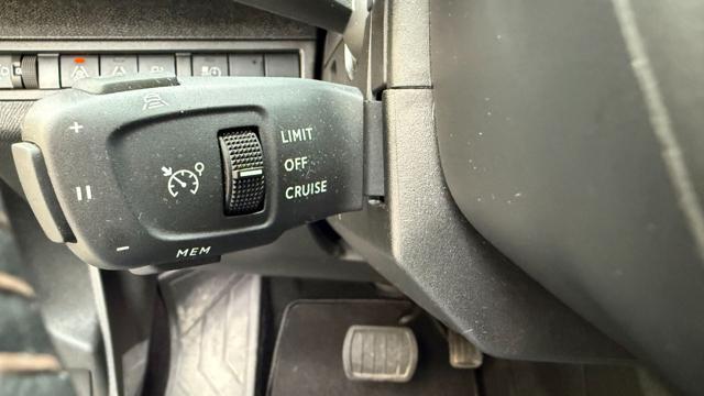 PEUGEOT 3008 HYBRID 180 e-EAT8 ALLURE PACK*24M.G.*