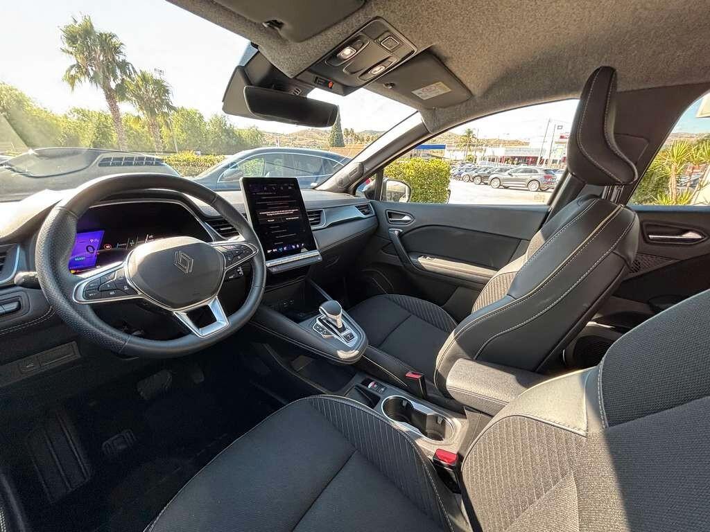 Renault Symbioz Full Hybrid E-Tech 145 CV Iconic 2025/ KM 24.000 IVA ESPOSTA Tua a solo 255 Euro al mese