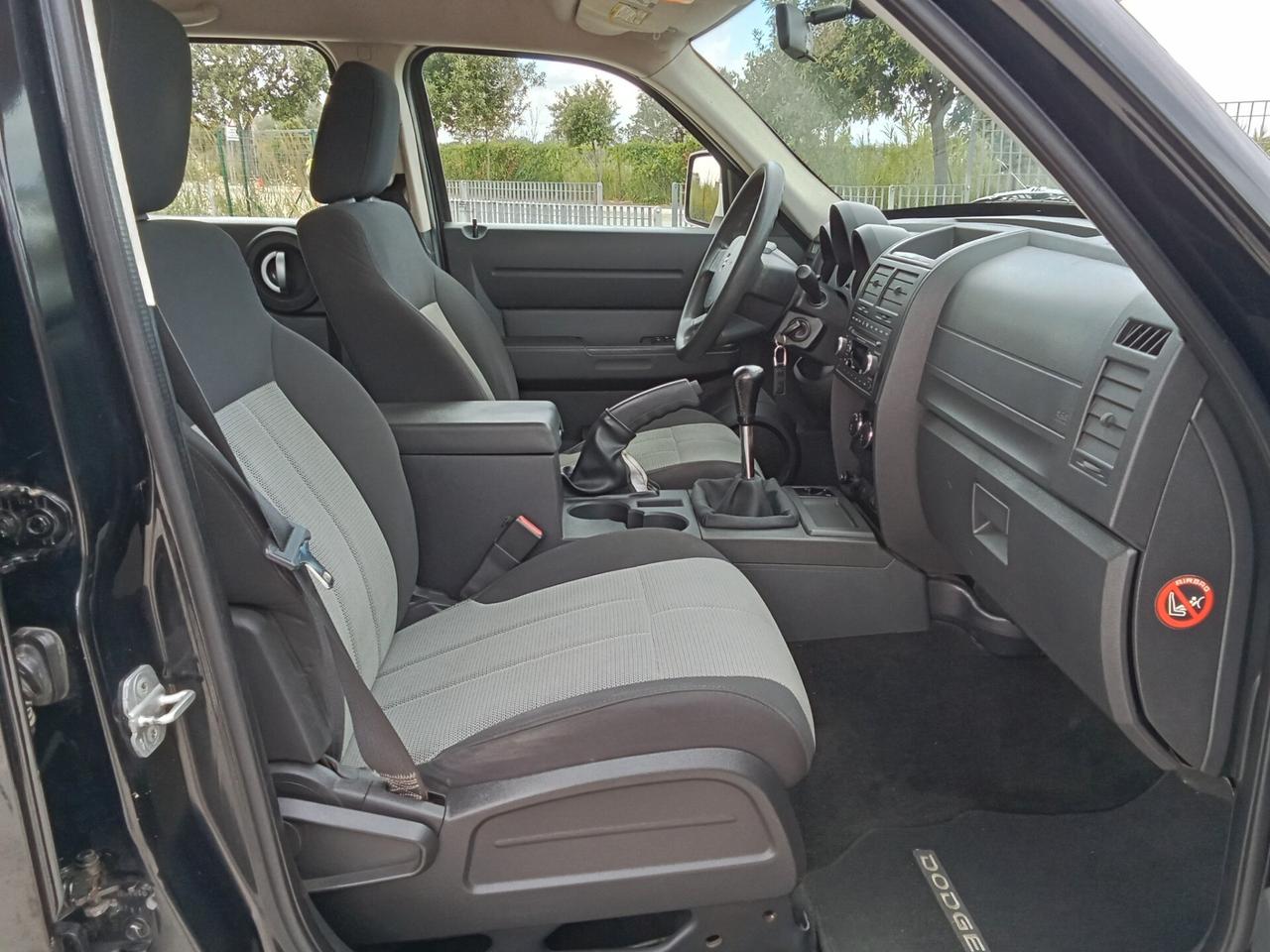 DODGE NITRO-4x4 2.8 CRD 177-SPORT-GANCIO TRAINO